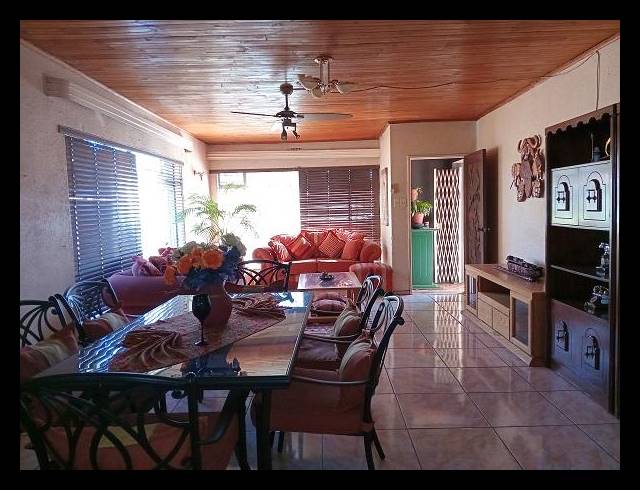 4 BEDROOM HOUSE FOR SALE IN VANDERBIJLPARK CE 2..